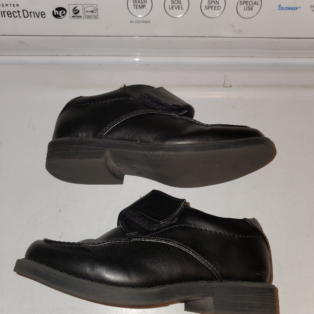 PREOWNED BOYS SMART FIT DRESS SHOES 9W